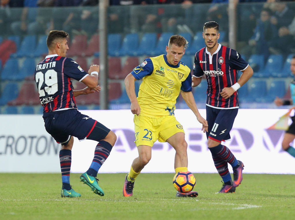FC Crotone v AC ChievoVerona - Serie A