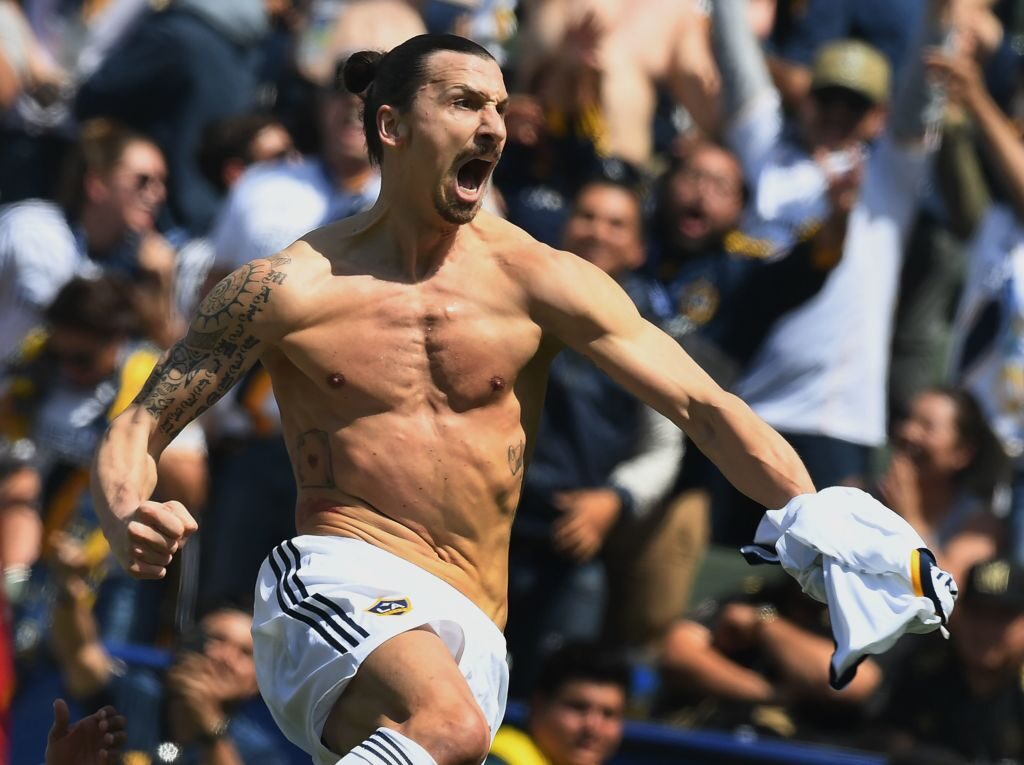 TOPSHOT-FBL-MLS-GALAXY-LAFC