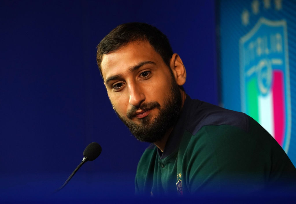 Italy Training &amp; Press Conference