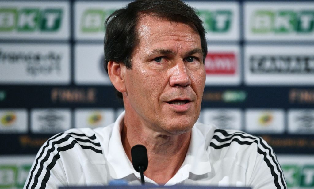 FBL-FRA-LCUP-OL-PRESSER
