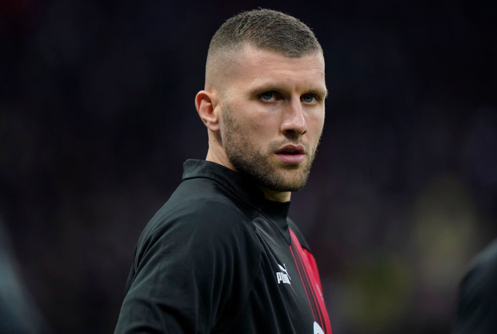 AC Milan v FC Internazionale: Semi-Final First Leg - UEFA Champions League
