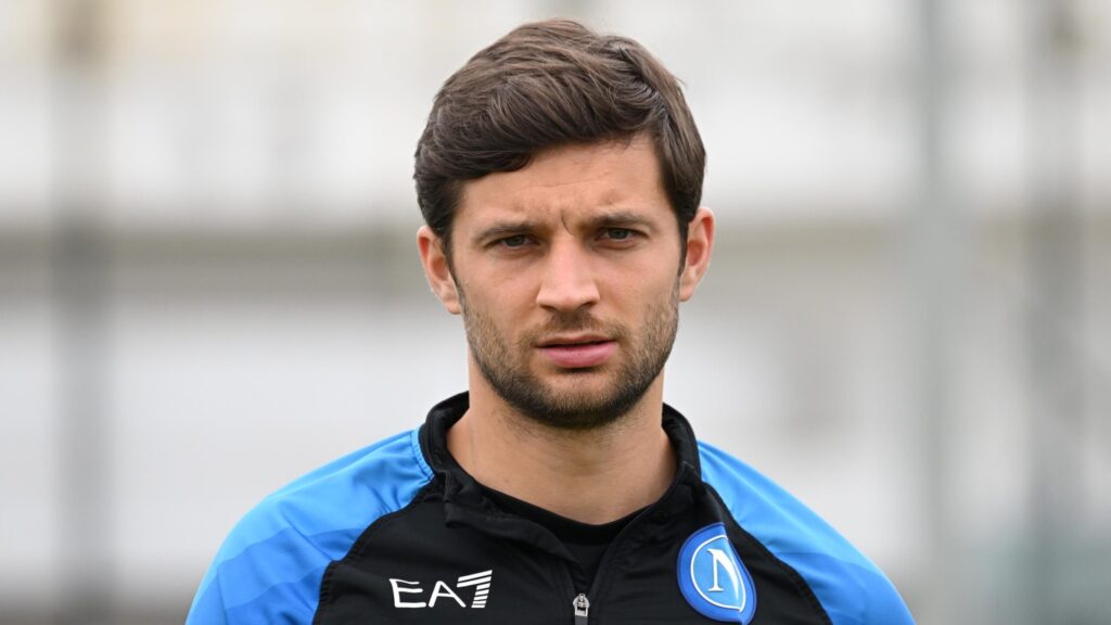 SSC Napoli Training Session &amp; Press Conference