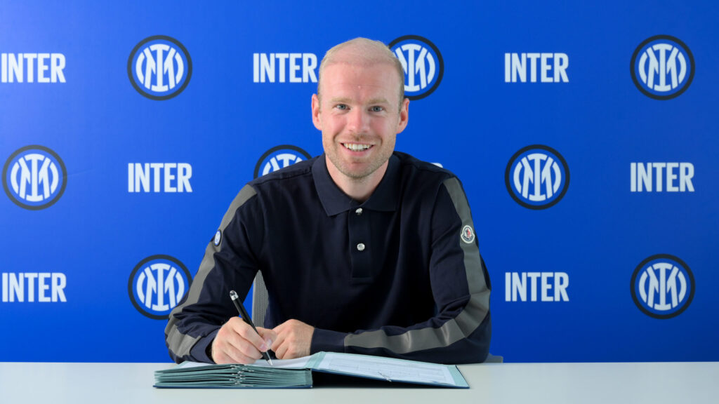 FC Internazionale Unveil New Signing Davy Klaassen