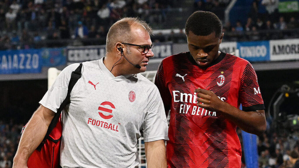 SSC Napoli v AC Milan - Serie A TIM