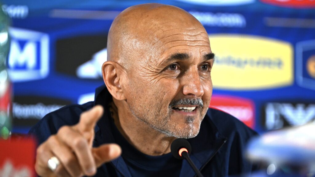 Italy Training Session &amp; Press Conference