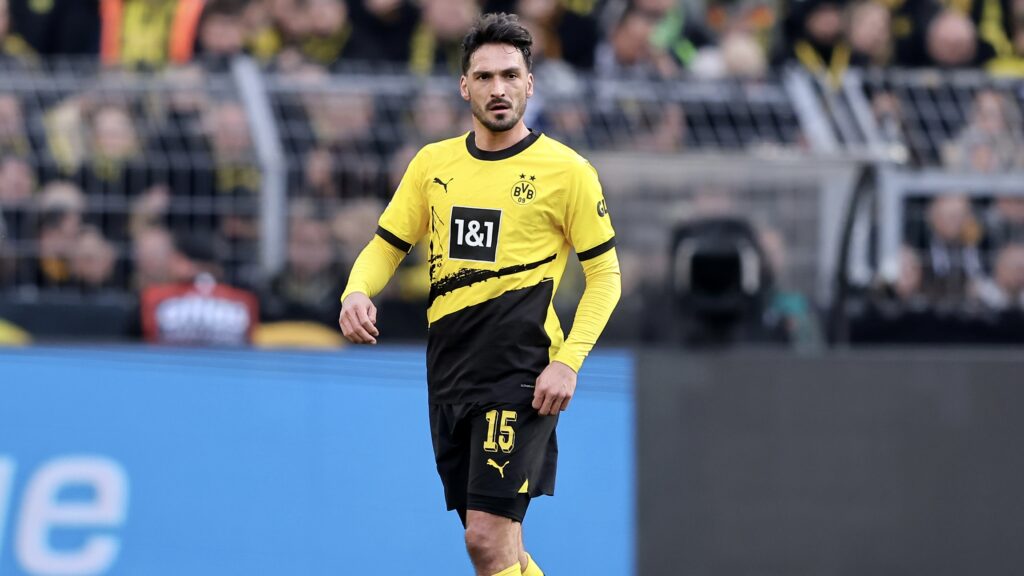 Borussia Dortmund v Bayer 04 Leverkusen - Bundesliga