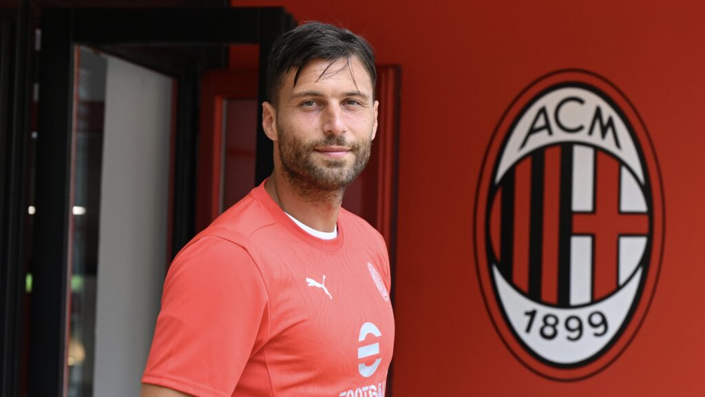 AC Milan Training Session &amp; Press Conference