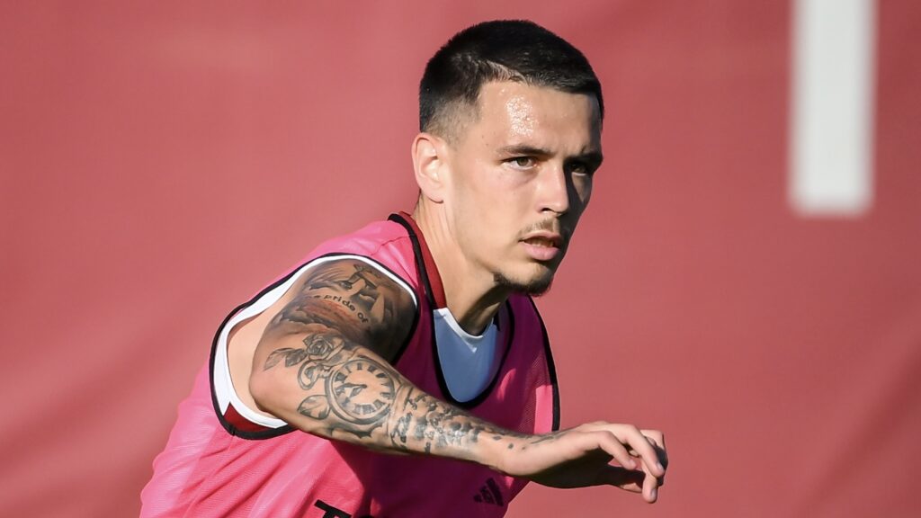 AS Roma Unveil New Signing Enzo Le Fee