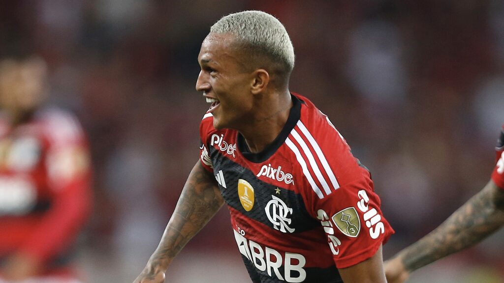 Flamengo v Racing Club - Copa CONMEBOL Libertadores 2023