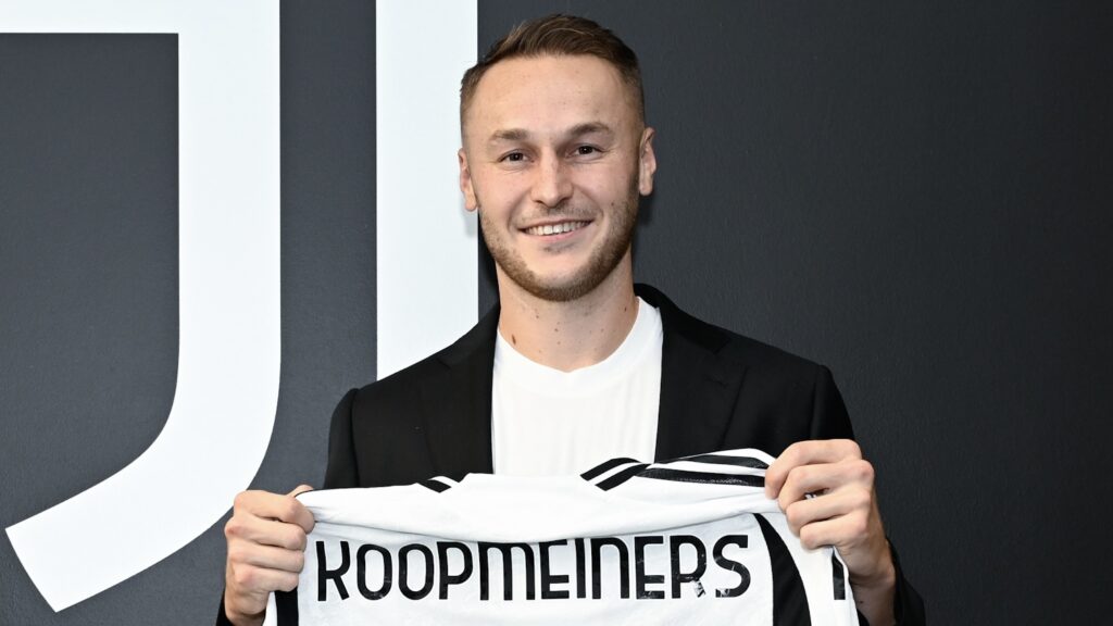 Juventus Unveil New Signing Teun Koopmeiners