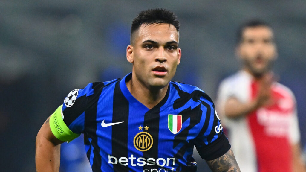 FC Internazionale Milano v Arsenal FC - UEFA Champions League 2024/25 League Phase MD4