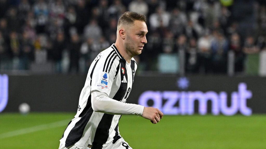 Juventus v Genoa - Serie A