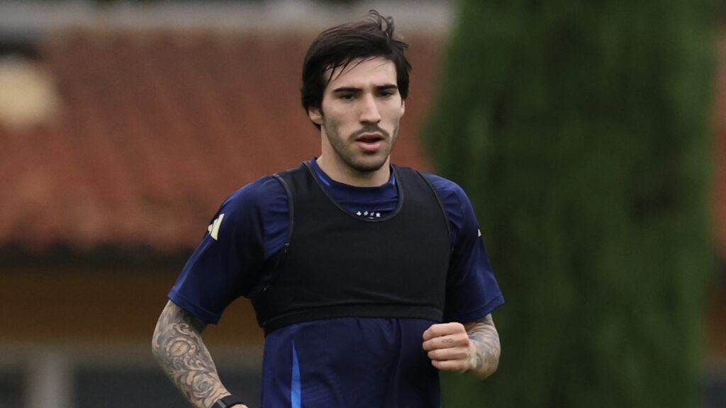 Italy Training Session &amp; Press Conference
