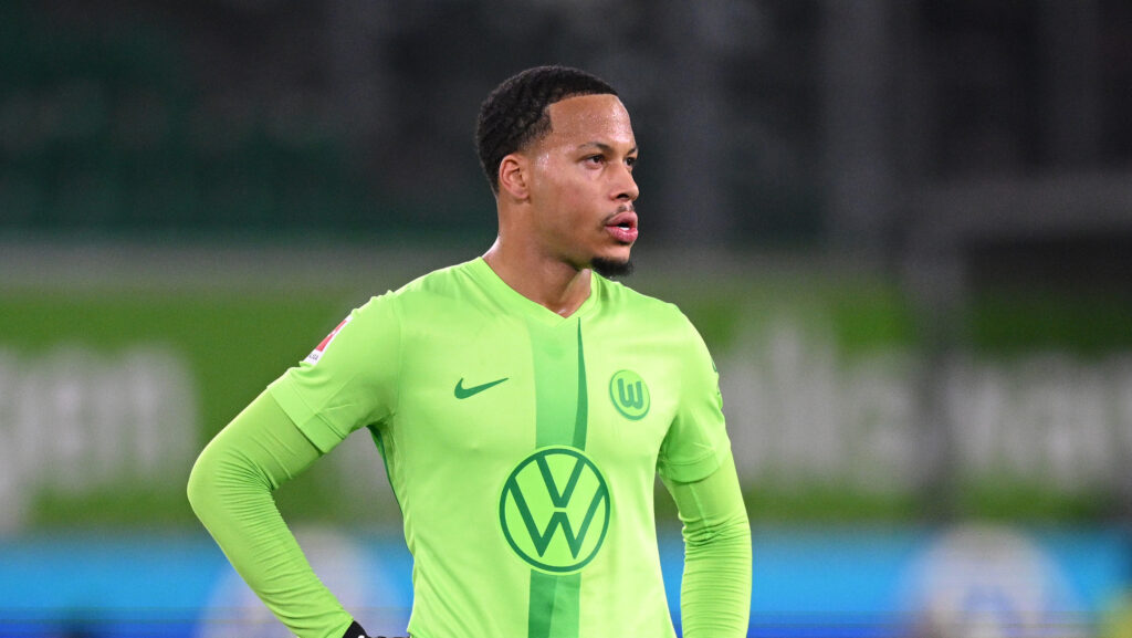 VfL Wolfsburg v Holstein Kiel - Bundesliga