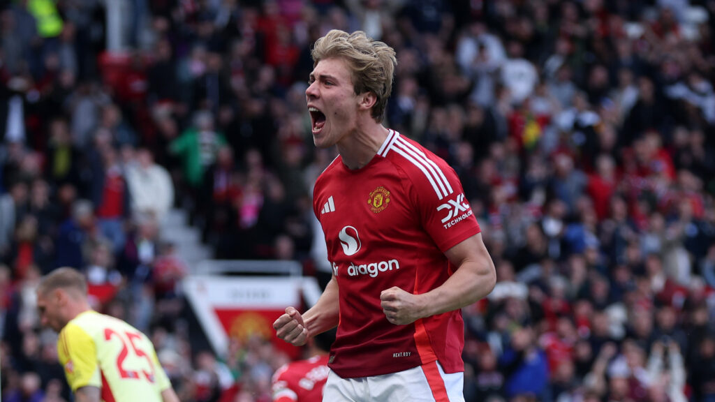 Manchester United FC v Aston Villa FC - Premier League