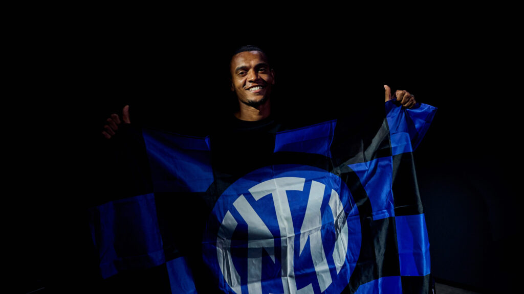 FC Internazionale Unveil New Signing Manuel Akanji