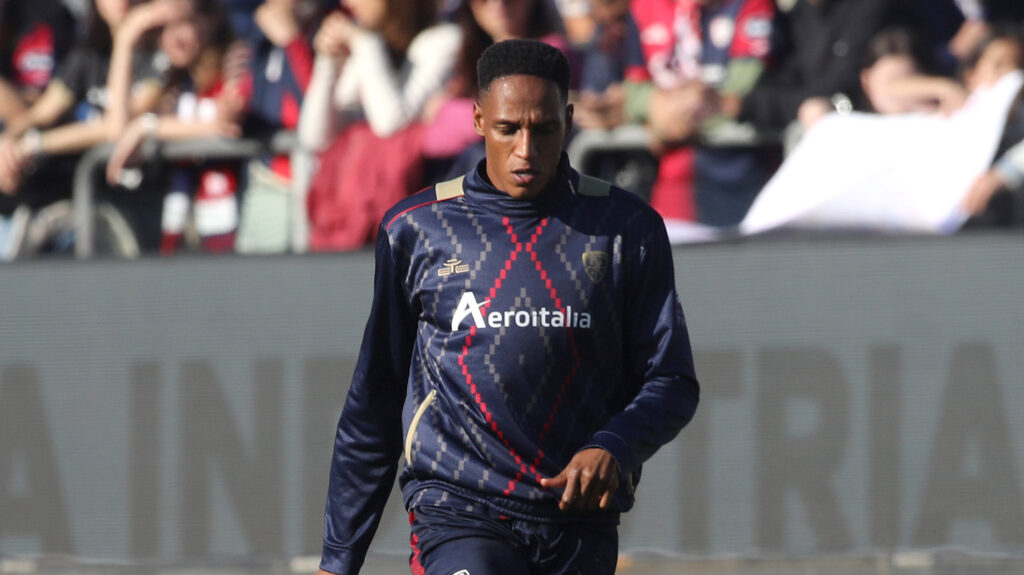 Cagliari v Fiorentina - Serie A
