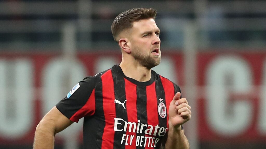 AC Milan v Genoa CFC - Serie A