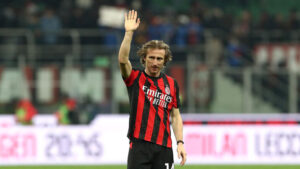 AC Milan v Genoa CFC - Serie A
