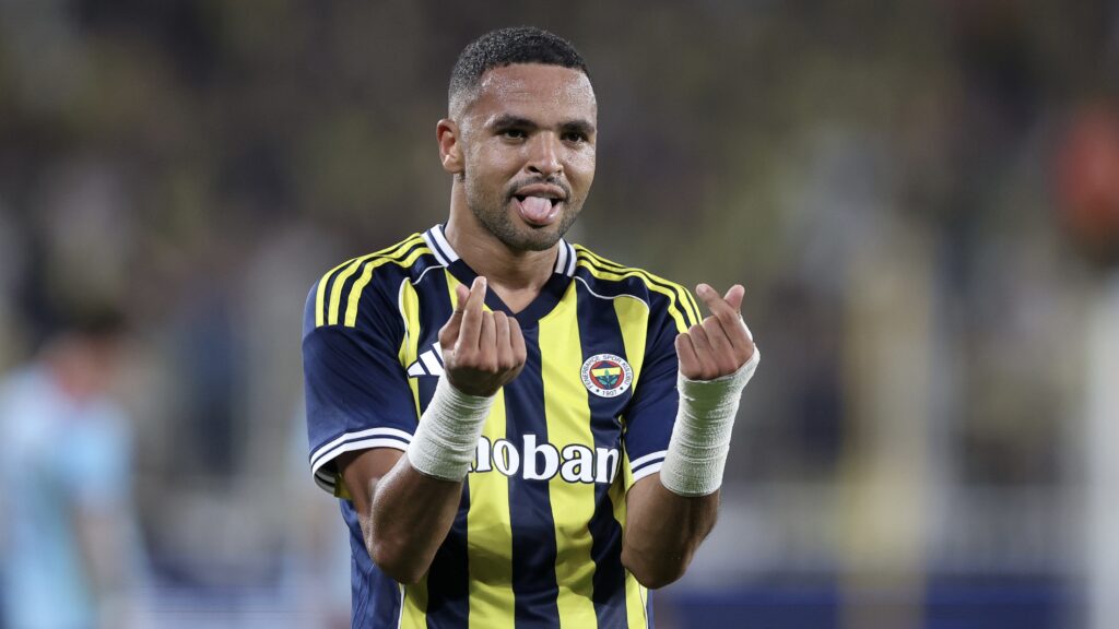 Fenerbahce v Feyenoord - UEFA Champions League Third Qualifying Round Second Leg