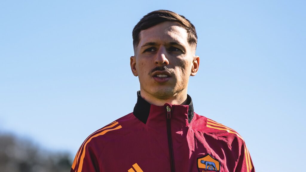 AS Roma Unveil New Signing Bryan Zaragoza