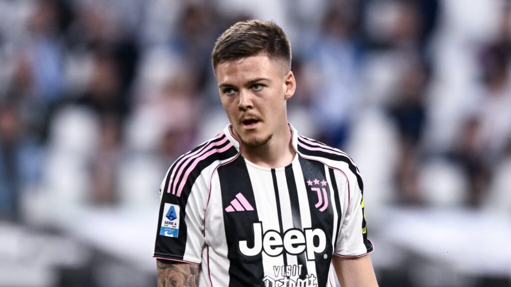 Juventus FC v Genoa CFC - Serie A
