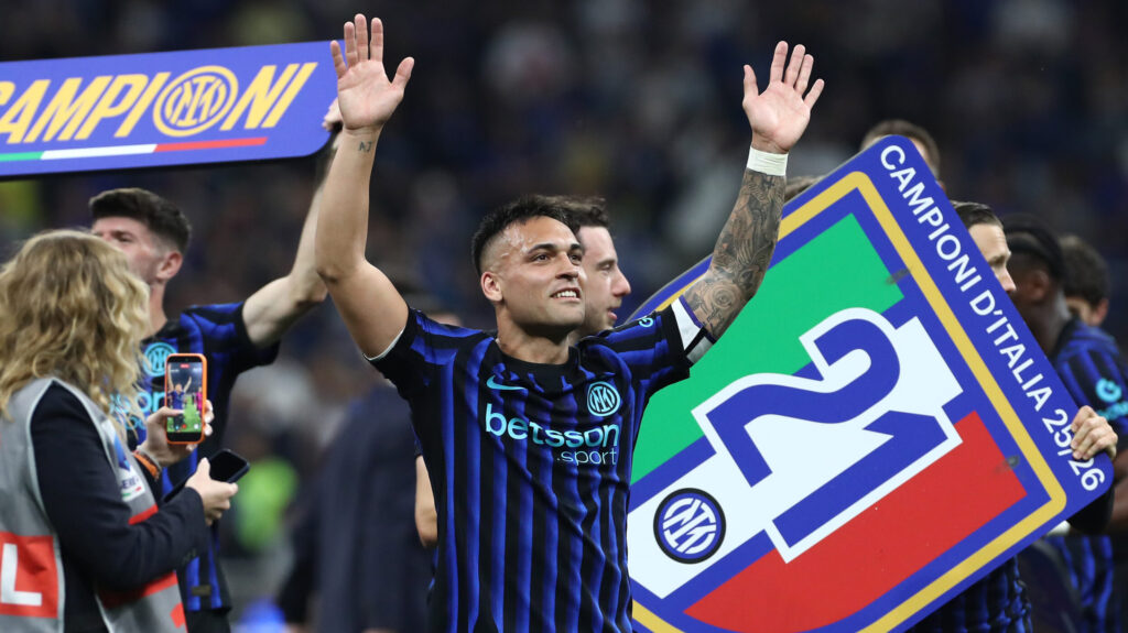 FC Internazionale v Parma Calcio 1913 - Serie A